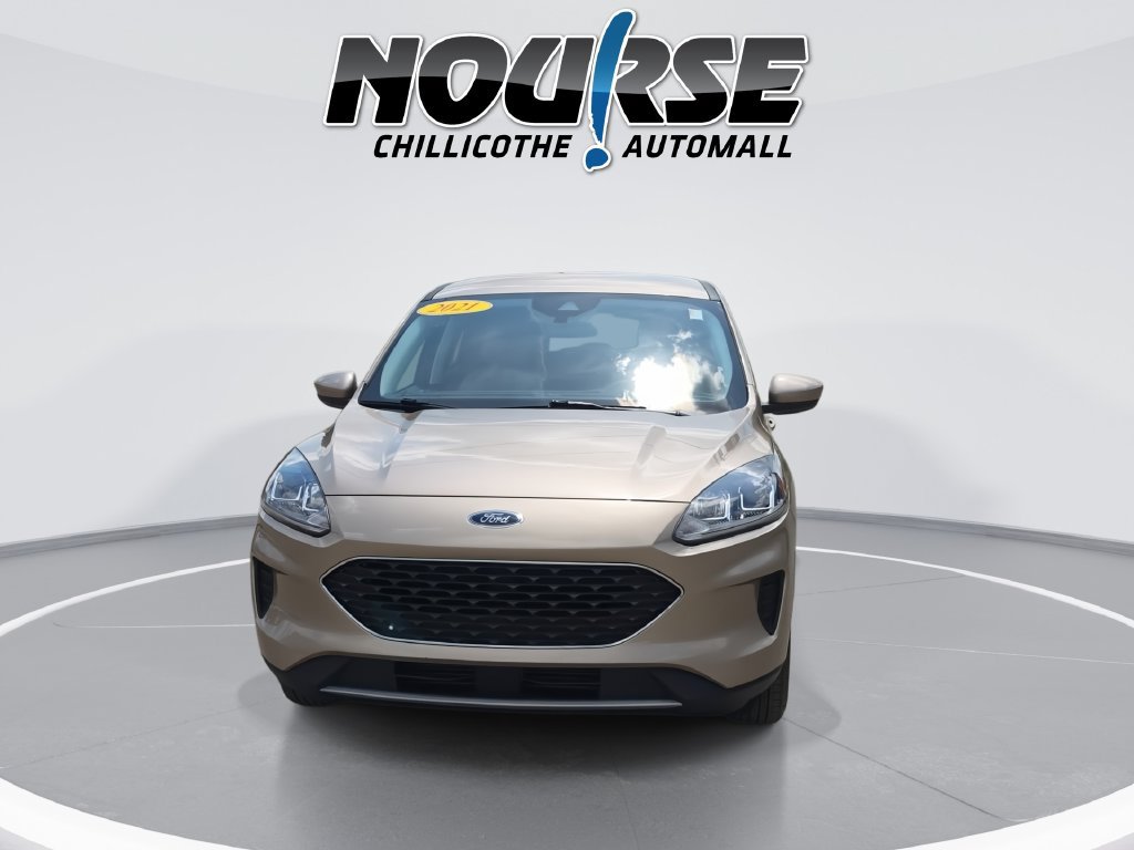 Used 2021 Ford Escape SE w/ Convenience Package AWD/4WD image 3