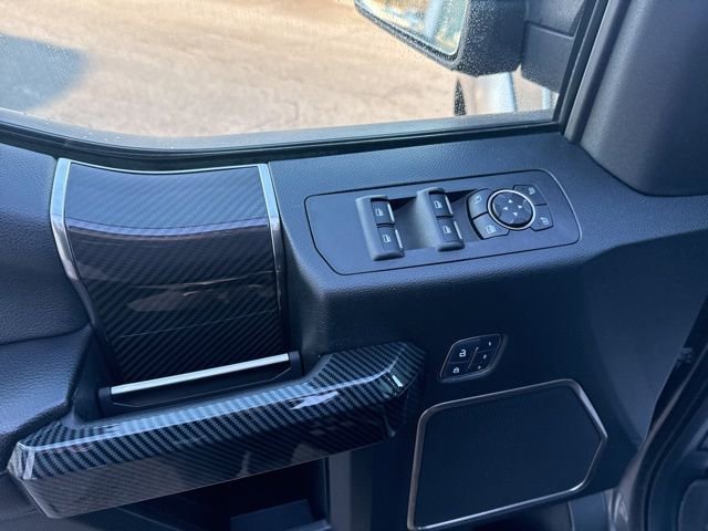 Used 2018 Ford F150 Raptor w/ Equipment Group 802A Luxury image 17