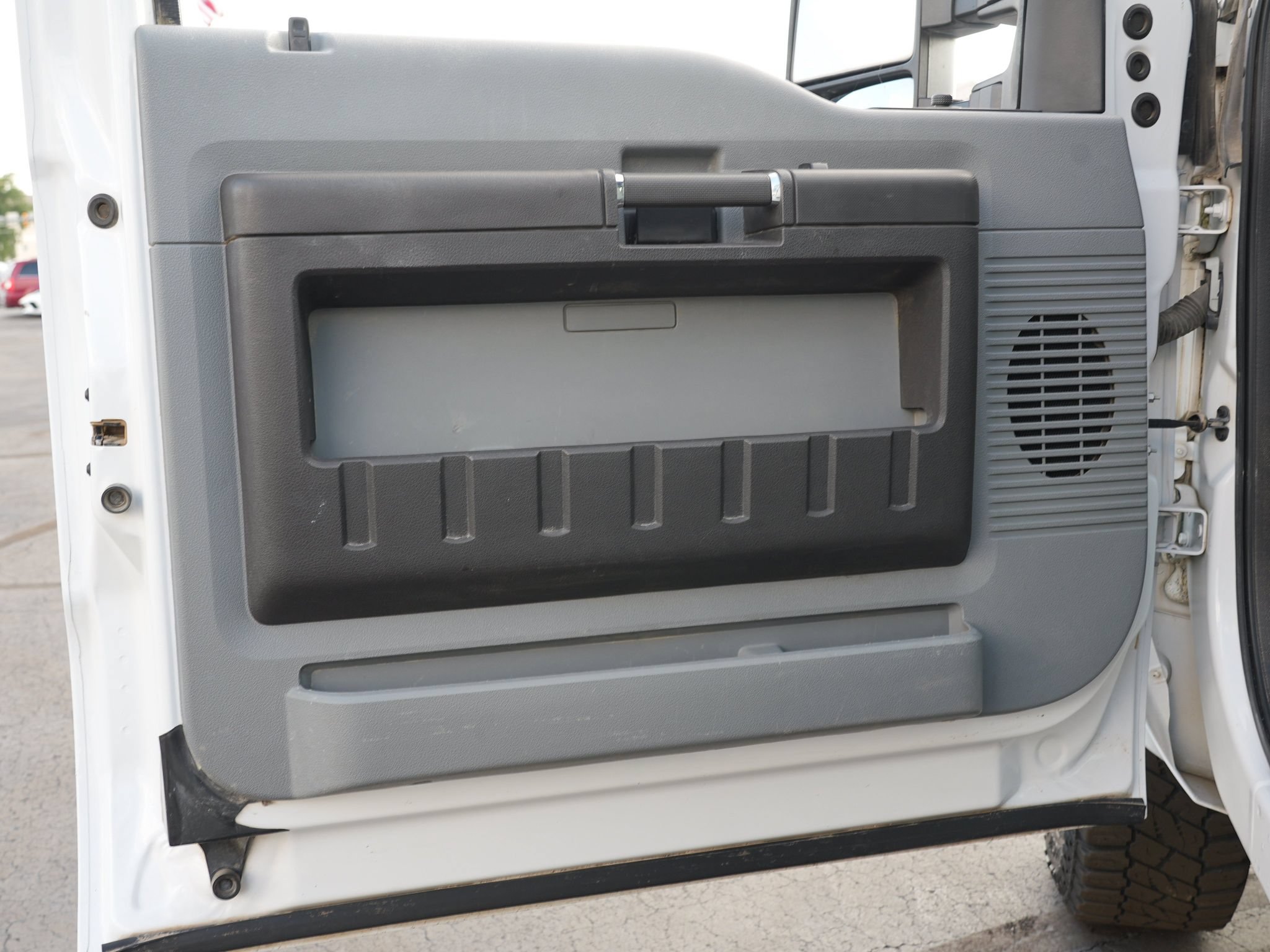 Used 2015 Ford F250 XL w/ Power Equipment Group AWD/4WD image 17