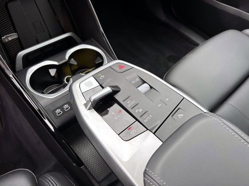 Certified 2025 BMW X1 xDrive28i w/ Premium Package image 24