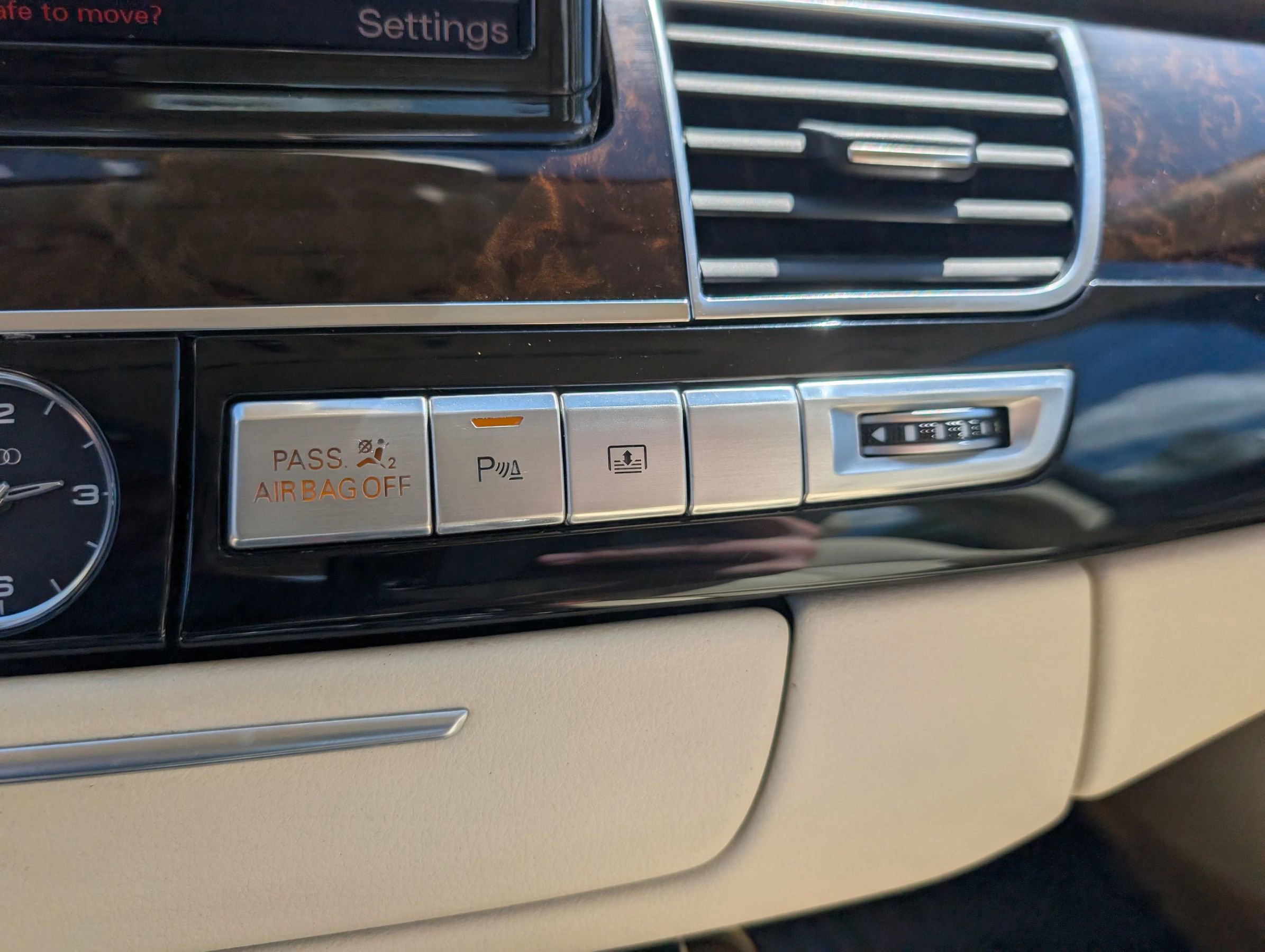 Used 2014 Audi A8 L TDI image 26