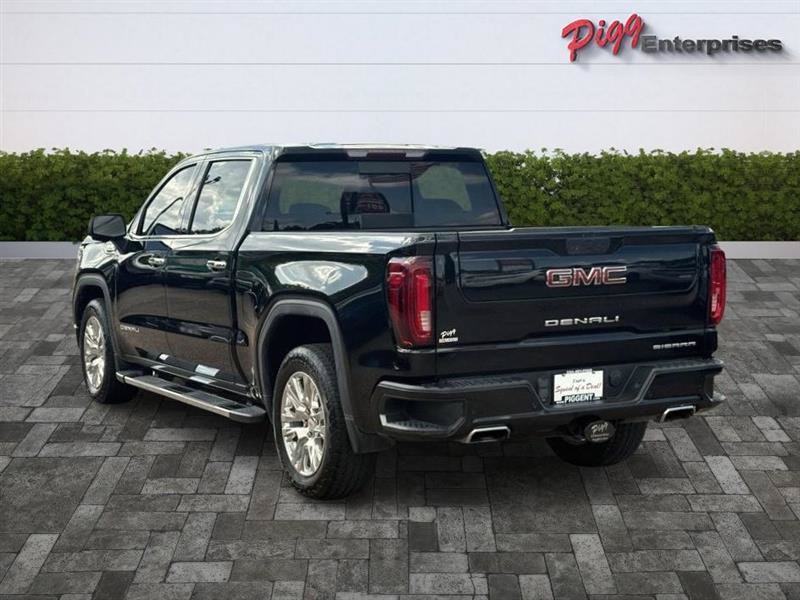 Used 2021 GMC Sierra 1500 Denali w/ Driver Alert Package II AWD/4WD image 2