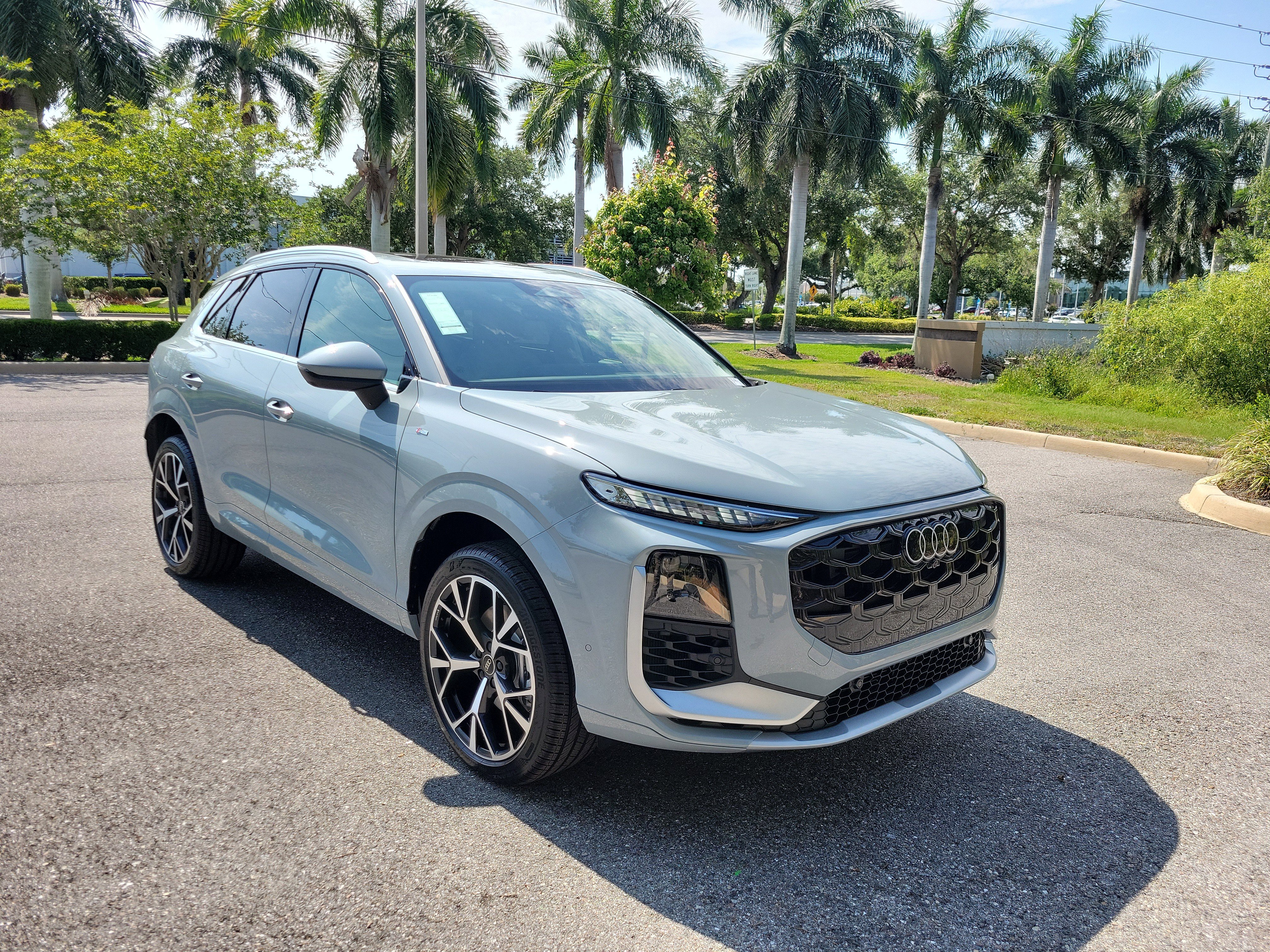 New 2026 Audi Q3 quattro 2.0T