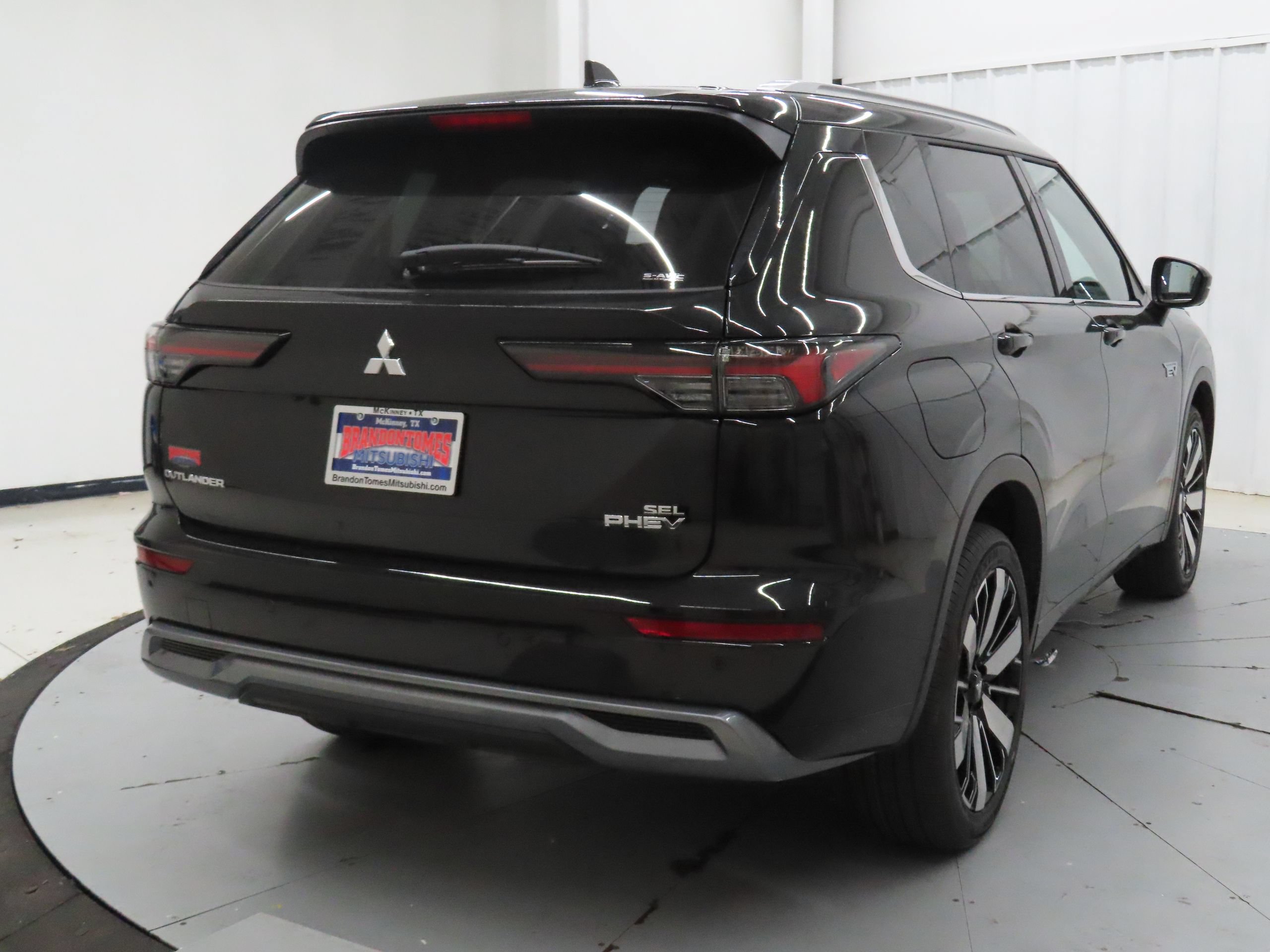 New 2026 Mitsubishi Outlander SEL AWD/4WD image 3