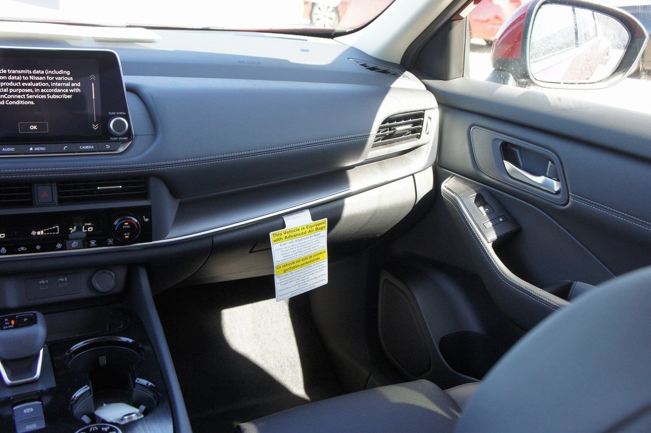 Certified 2024 Nissan Rogue SV w/ SV Premium Package AWD/4WD image 13