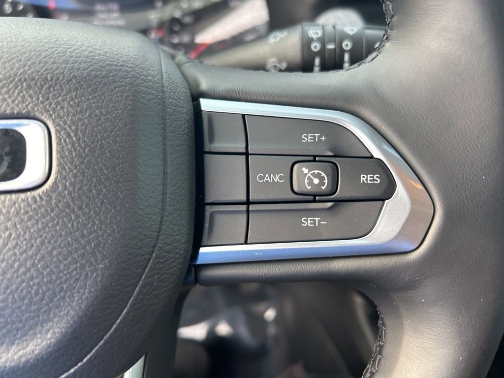 Used 2022 Jeep Compass Latitude AWD/4WD image 41