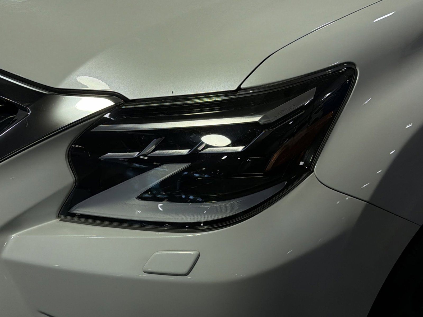 Used 2020 Lexus GX 460 Premium w/ Premium Package AWD/4WD image 13