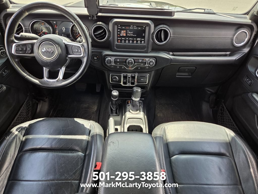 Used 2018 Jeep Wrangler Unlimited Sahara AWD/4WD image 12