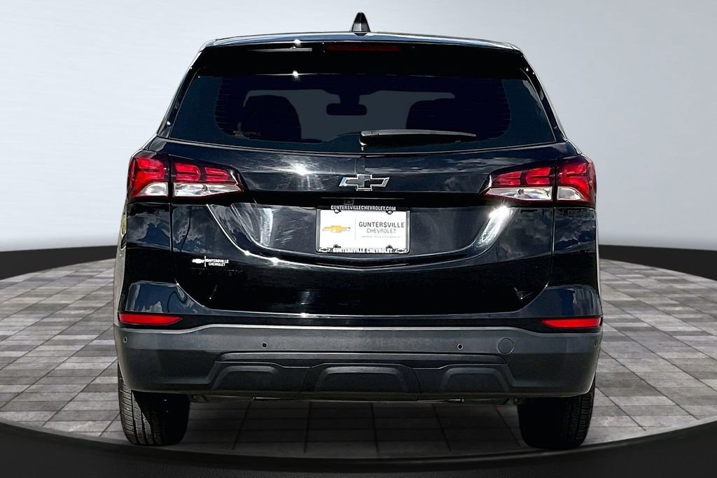 Used 2023 Chevrolet Equinox LS w/ Midnight Edition image 4
