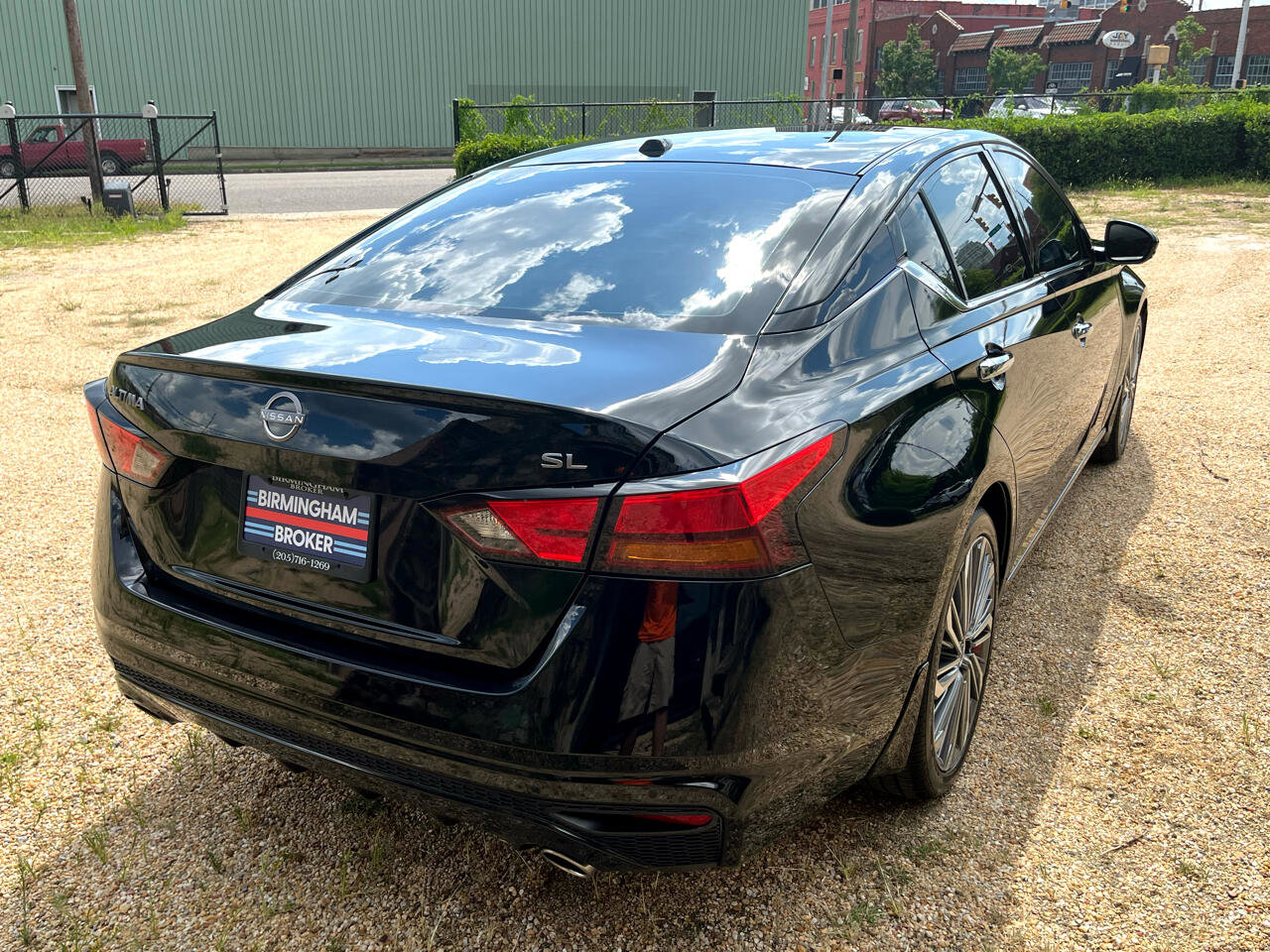 Used 2024 Nissan Altima 2.5 SL image 11