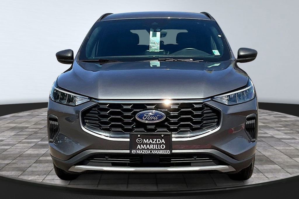 Used 2025 Ford Escape ST-Line image 3