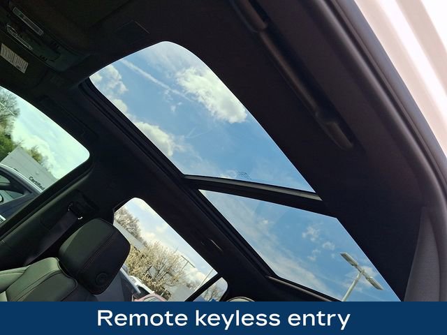 Used 2025 Chevrolet Tahoe RST w/ Comfort Package image 19