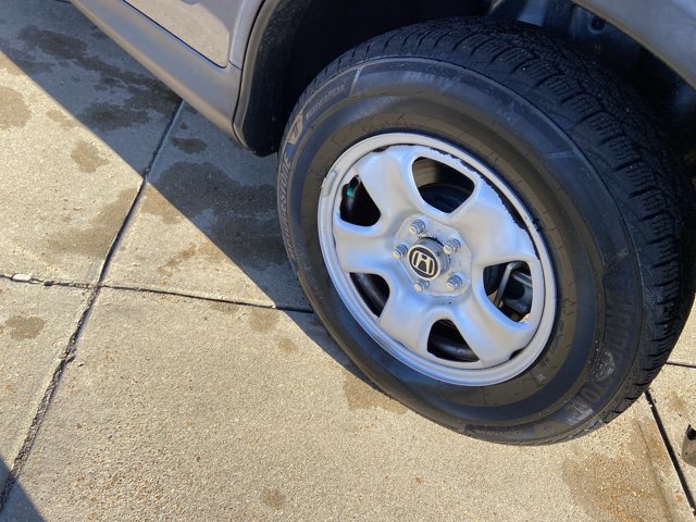 Used 2016 Honda CR-V LX image 29