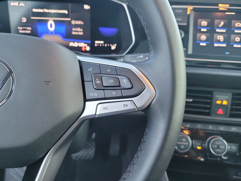 Used 2022 Volkswagen Jetta SE w/ Panoramic Sunroof Package image 21