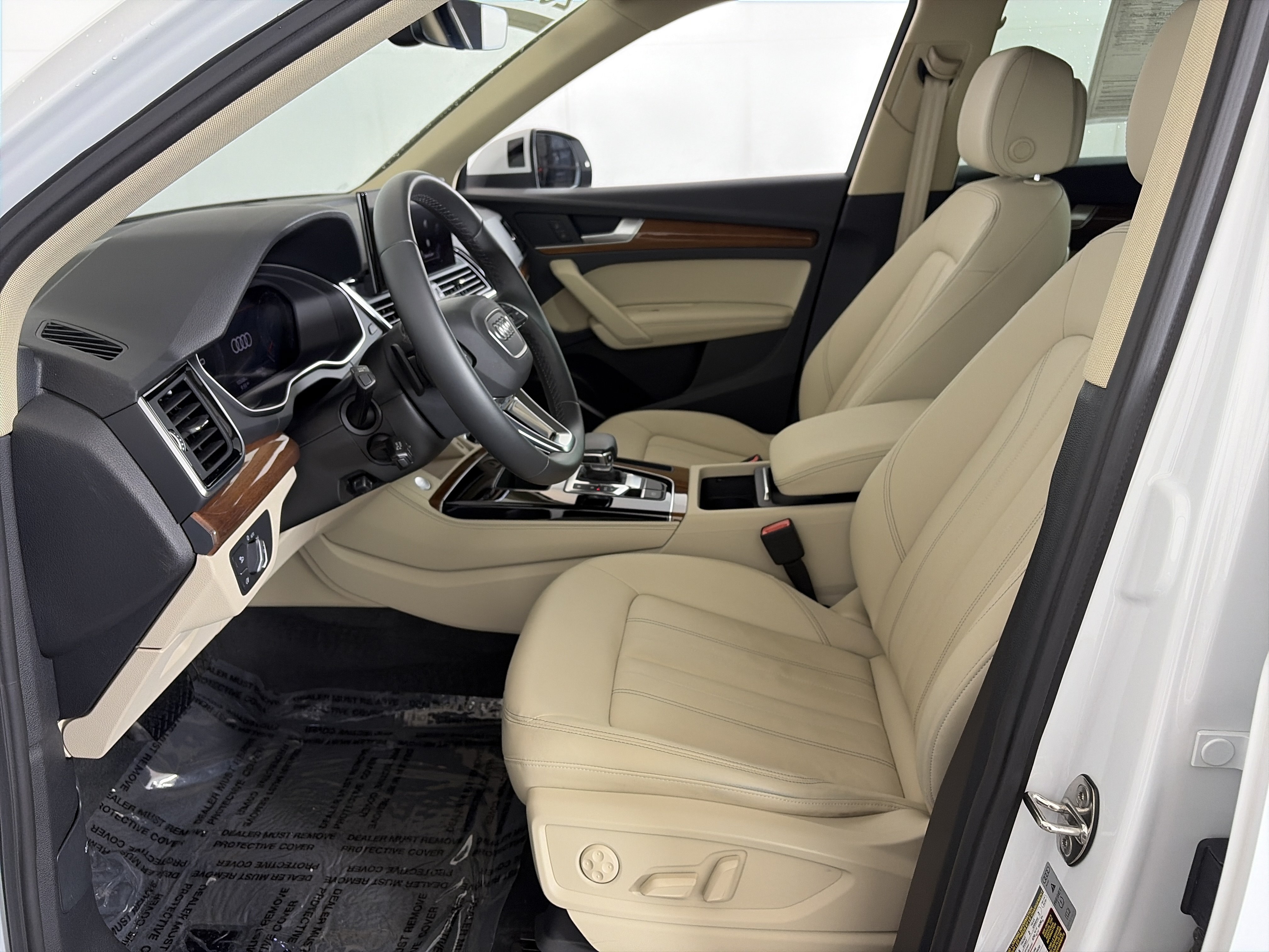 Certified 2022 Audi Q5 2.0T Premium Plus AWD/4WD image 6
