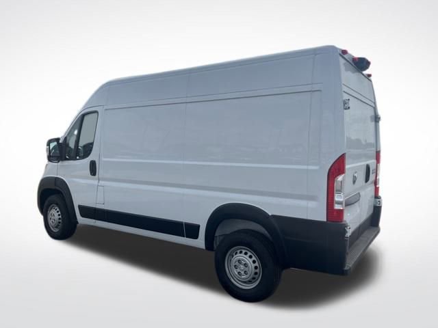 Used 2025 RAM ProMaster 2500 w/ Convenience Group image 3