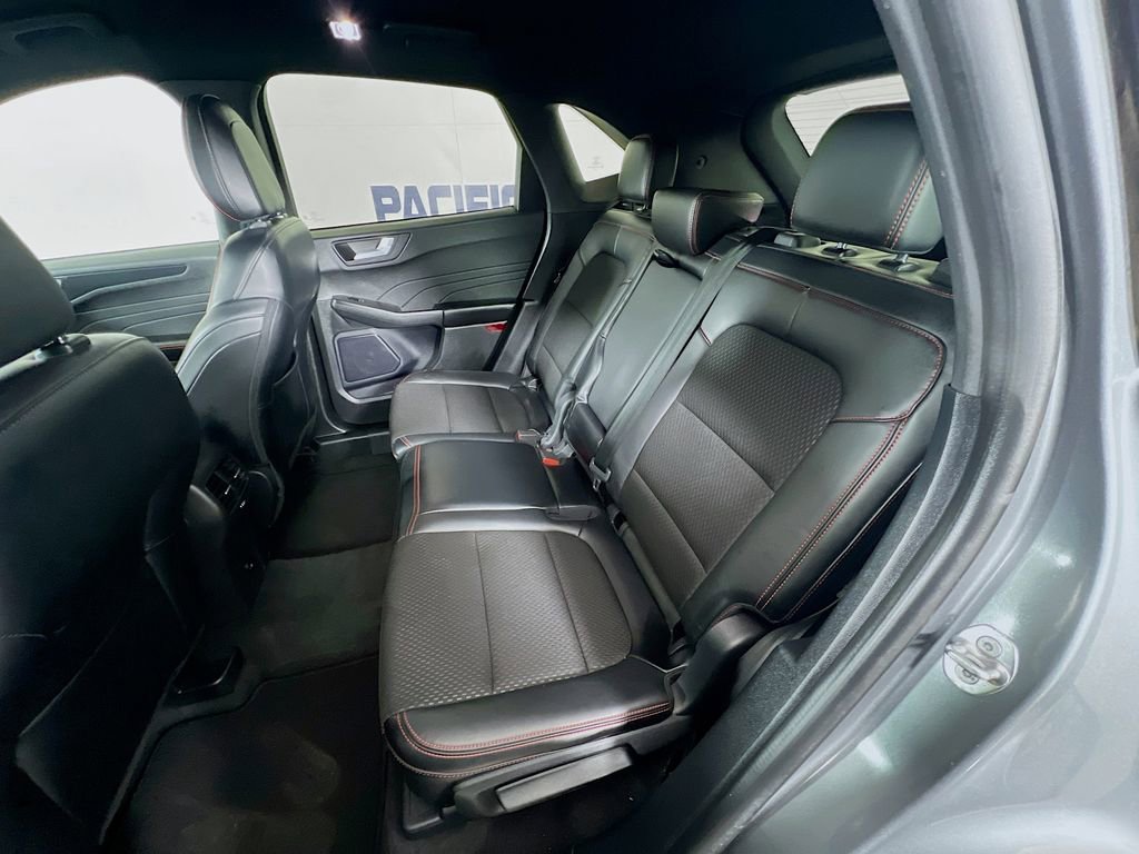 Certified 2025 Ford Escape ST-Line image 25