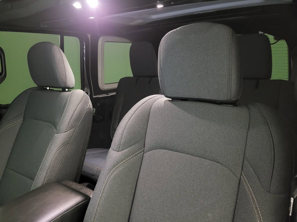 Used 2025 Jeep Wrangler Sport S image 25