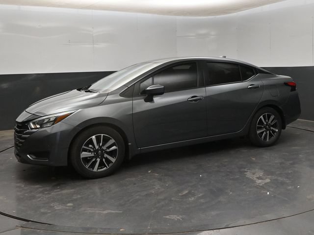 New 2025 Nissan Versa SV w/ Trunk Package FWD image 4
