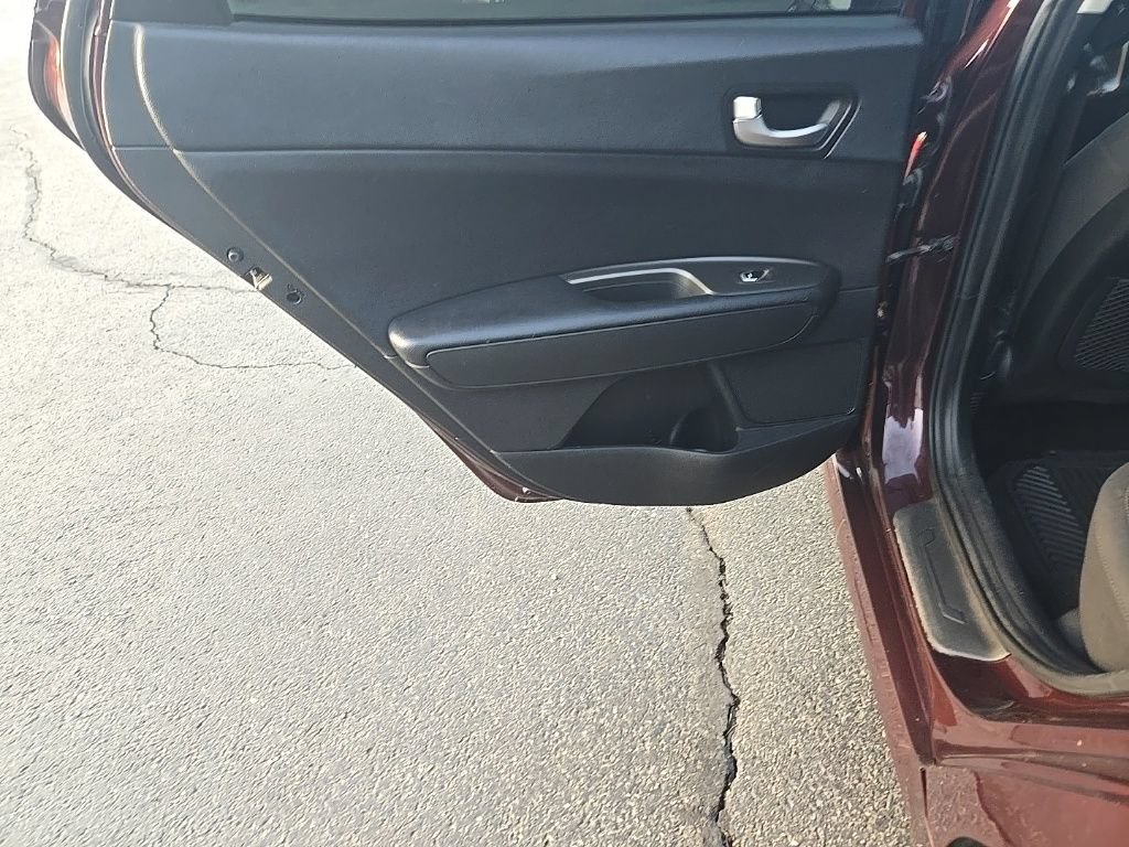 Used 2020 Kia Optima LX FWD image 24