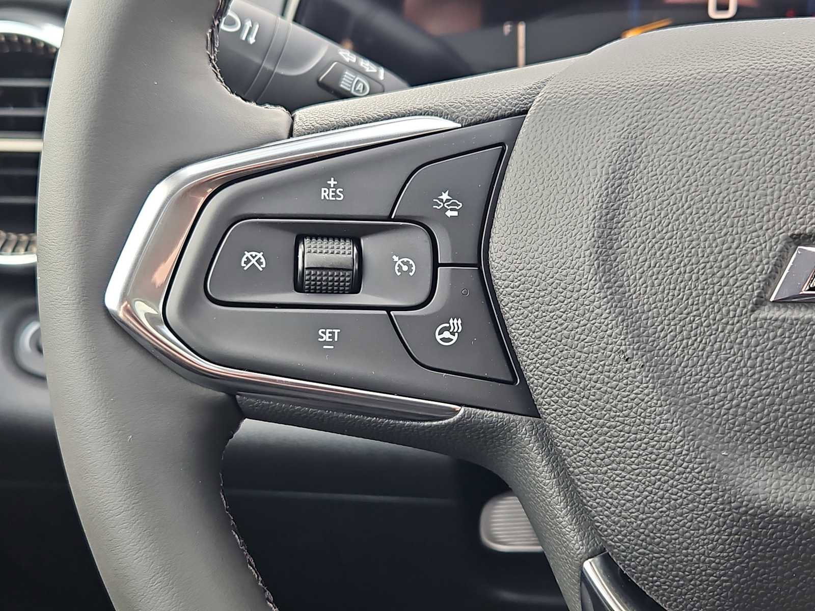 New 2026 Chevrolet Trax ACTIV w/ Sunroof Package FWD image 11