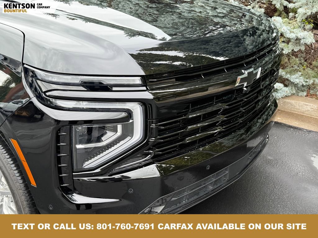 Used 2025 Chevrolet Suburban RST image 14