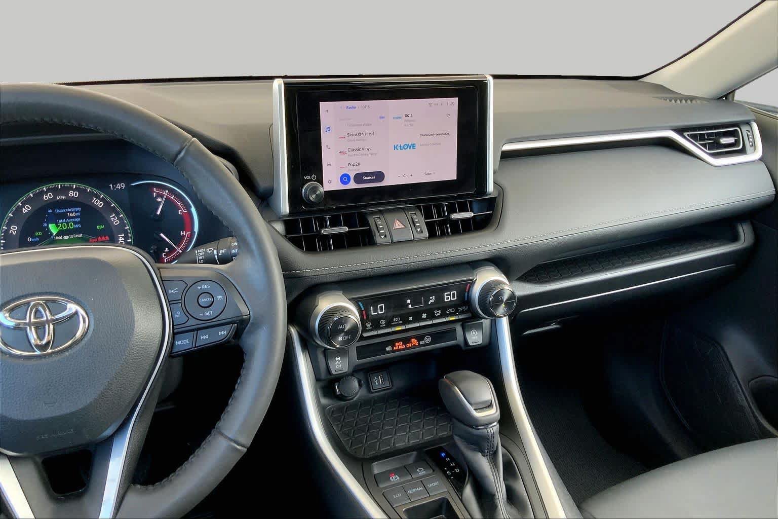 Used 2023 Toyota RAV4 XLE Premium FWD image 7