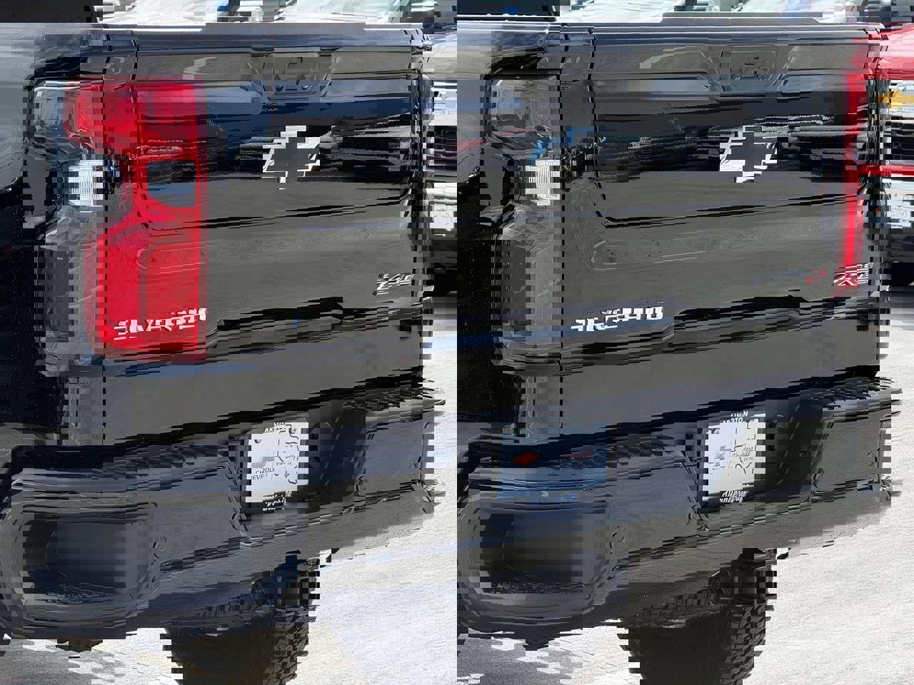 New 2026 Chevrolet Silverado 1500 ZR2 image 6