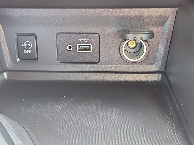 Used 2025 Nissan Sentra S FWD image 45