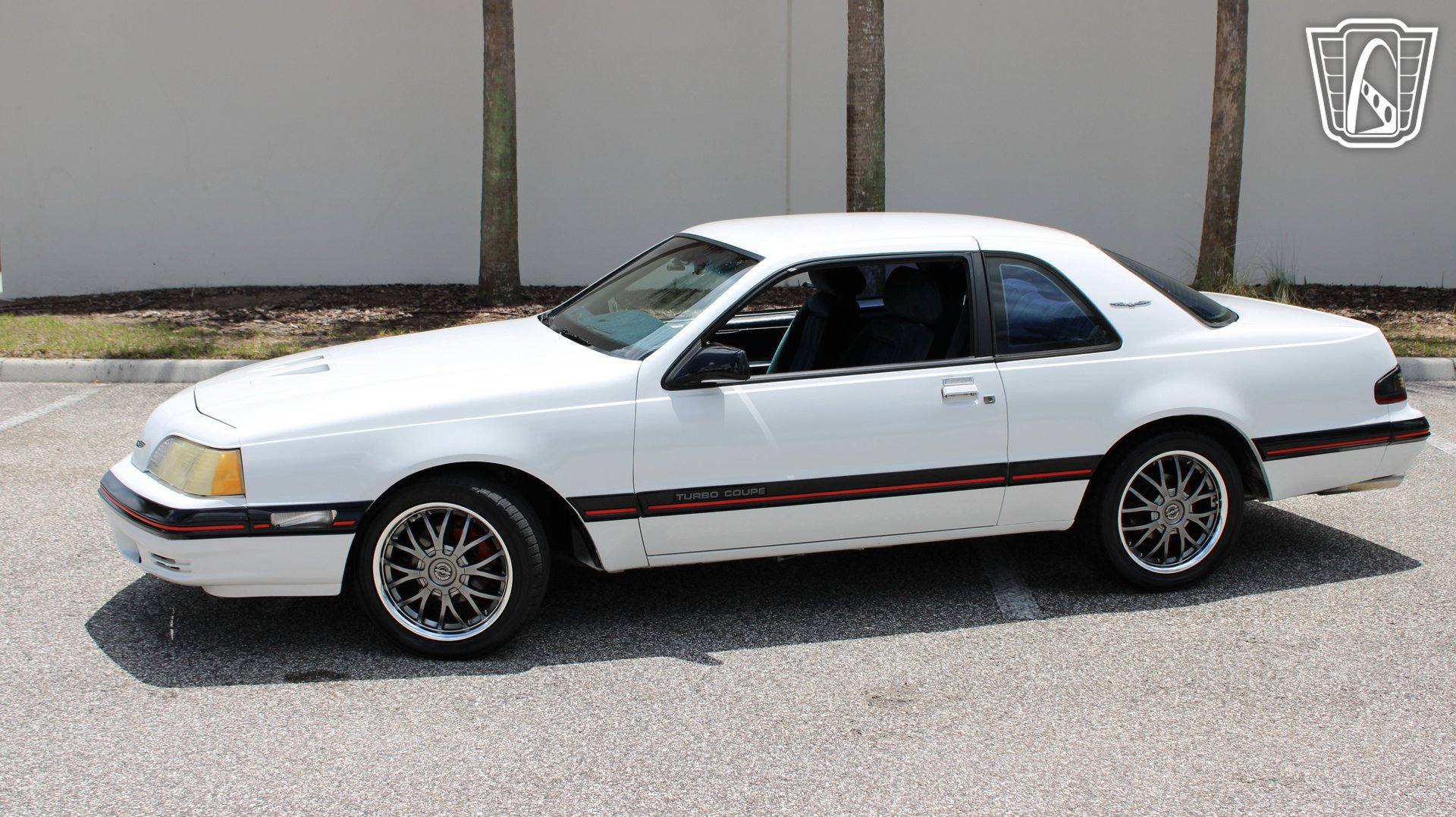 Used 1988 Ford Thunderbird RWD image 12