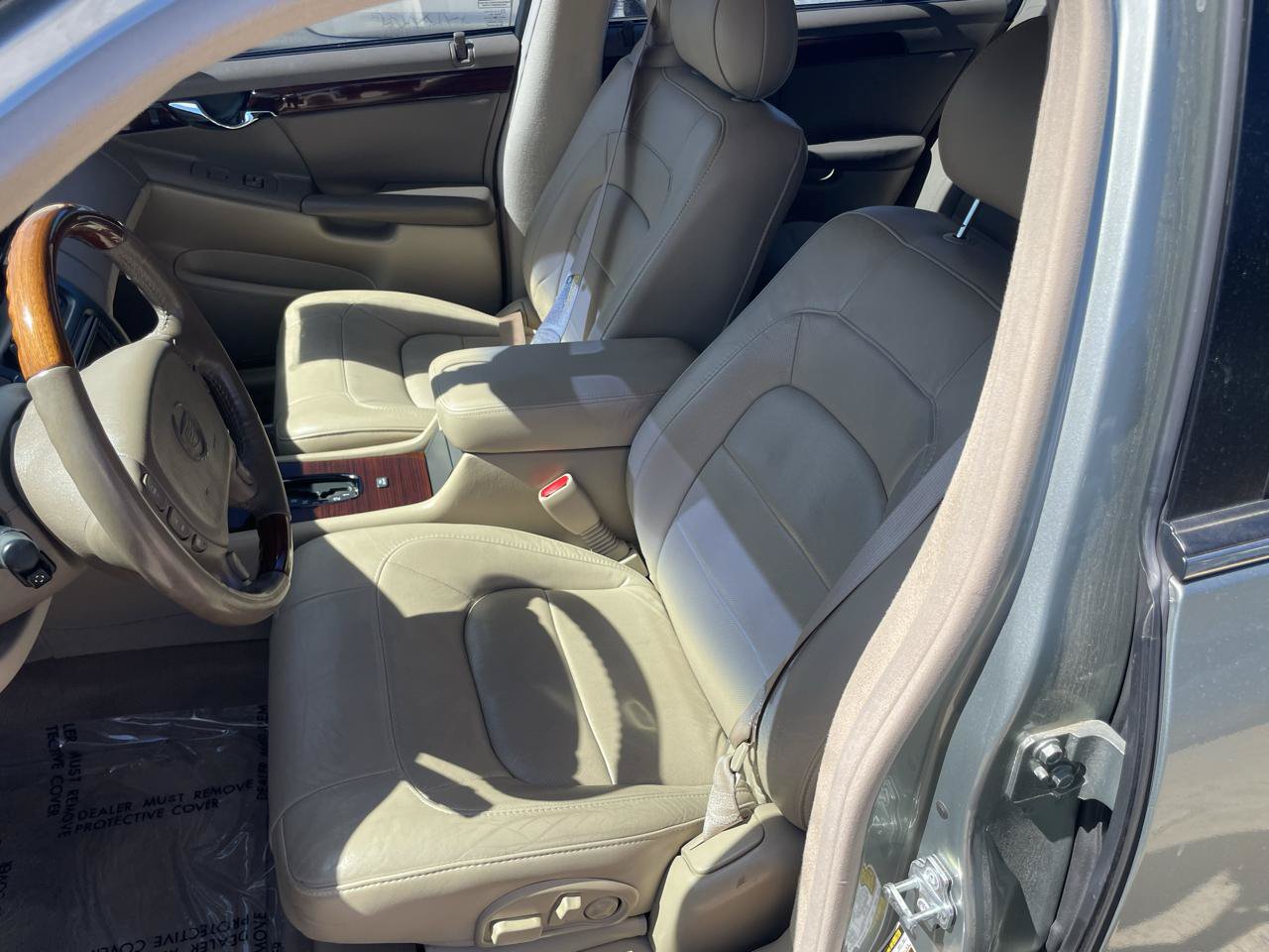 Used 2005 Cadillac De Ville DTS w/ Equipment Group FWD image 36