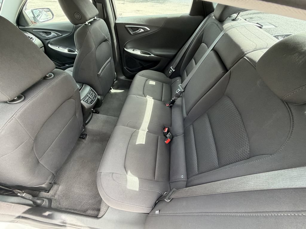 Used 2024 Chevrolet Malibu LT FWD image 12