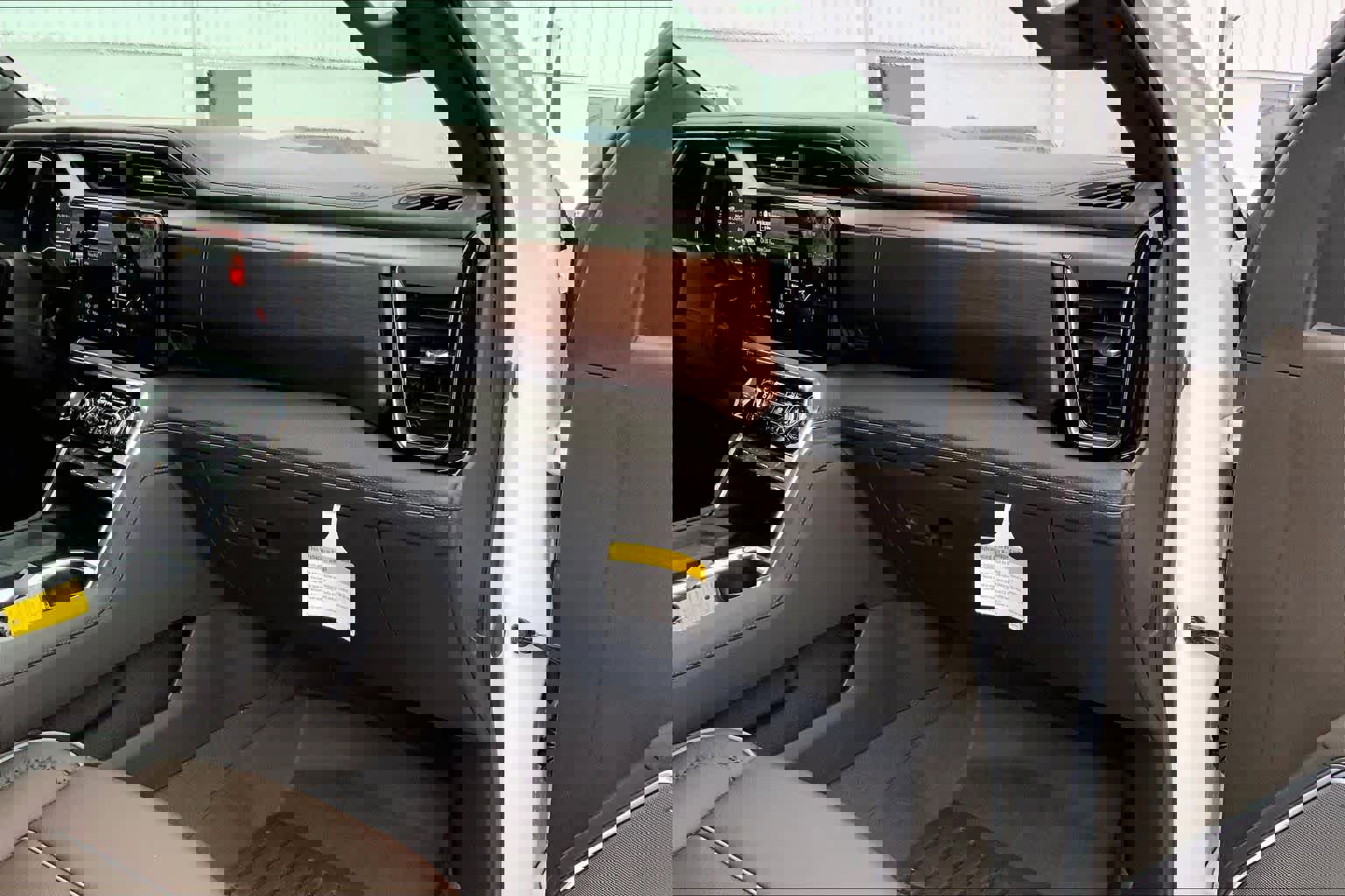 Used 2025 GMC Sierra 2500 Denali image 18