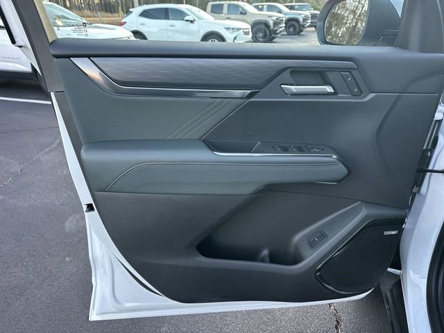 Used 2025 GMC Acadia AT4 w/ LPO, All-Weather Package image 22