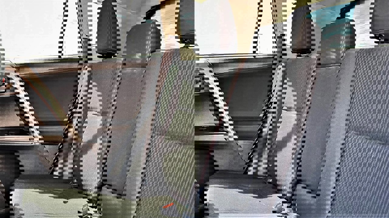 Used 2017 Toyota RAV4 LE image 11