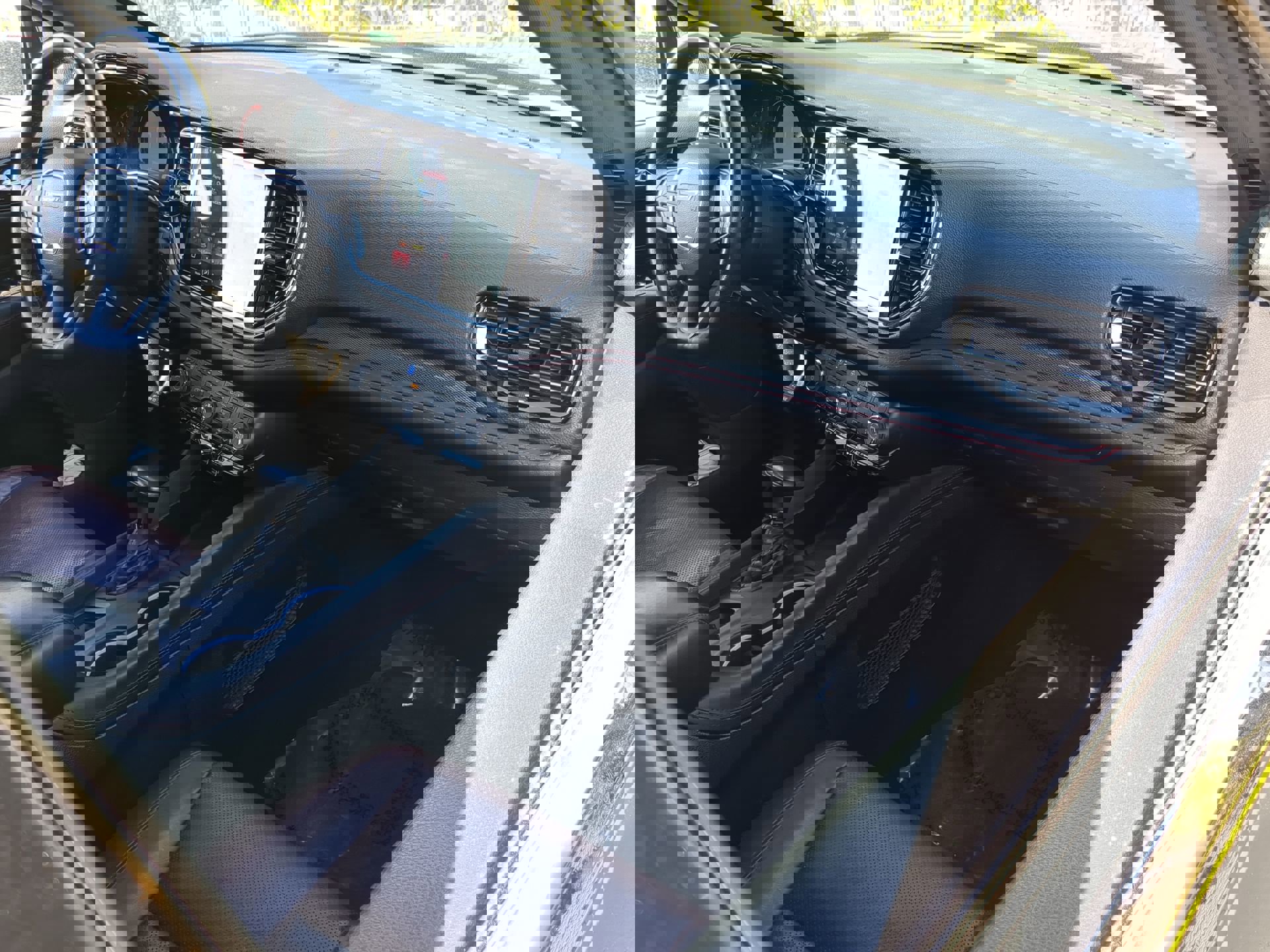 Used 2023 Dodge Durango GT image 13