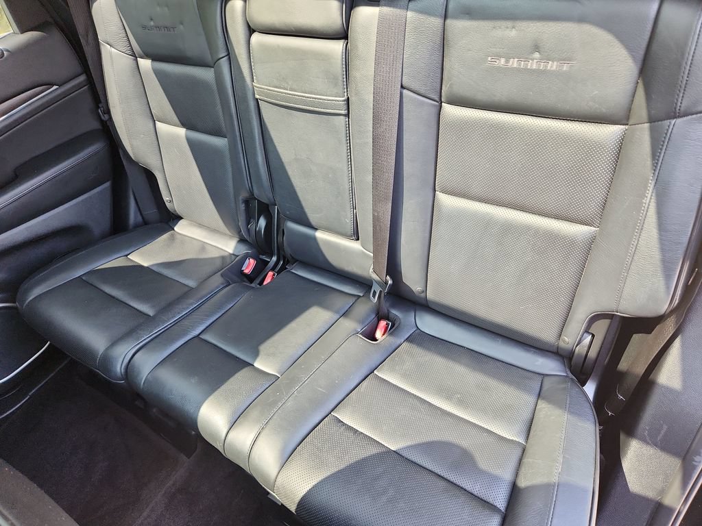 Used 2018 Jeep Grand Cherokee Summit w/ Platinum Series Group AWD/4WD image 26