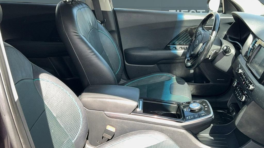 Used 2019 Kia Niro EX Premium image 21