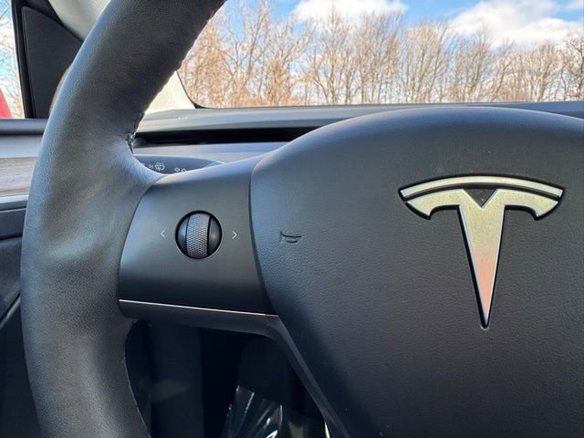 Used 2023 Tesla Model Y Performance image 22
