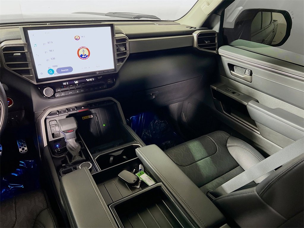 Used 2024 Toyota Tundra Limited w/ TRD Off-Road Package image 20