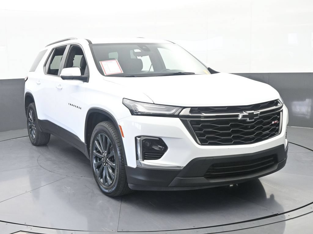 Used 2023 Chevrolet Traverse RS FWD image 9