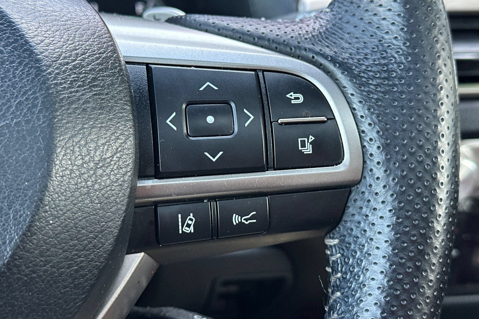 Used 2018 Lexus GS 350 F Sport w/ Preferred Accessory Package RWD image 24