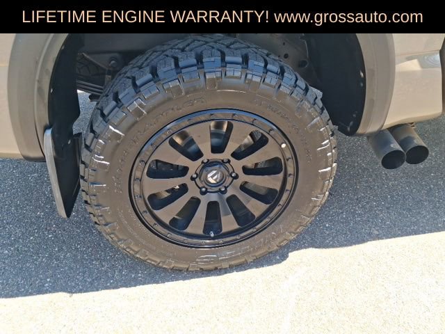Used 2021 Nissan Titan PRO-4X w/ Pro-4x Convenience Package AWD/4WD image 11