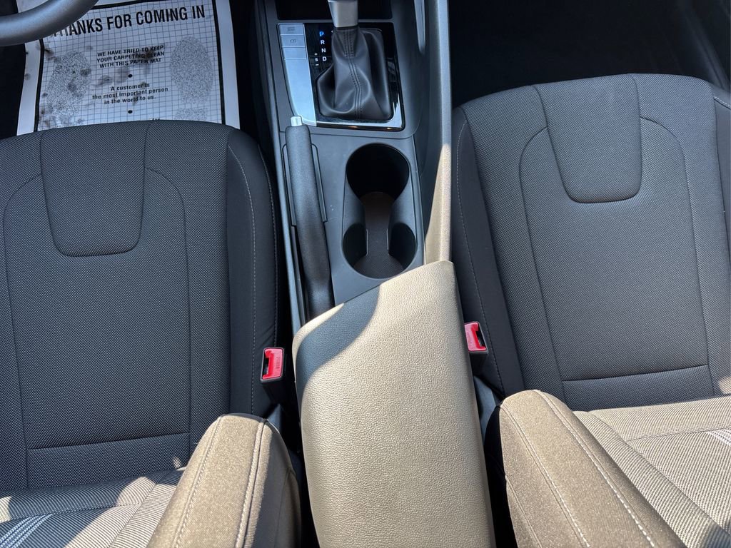 Certified 2024 Hyundai Elantra SE image 20