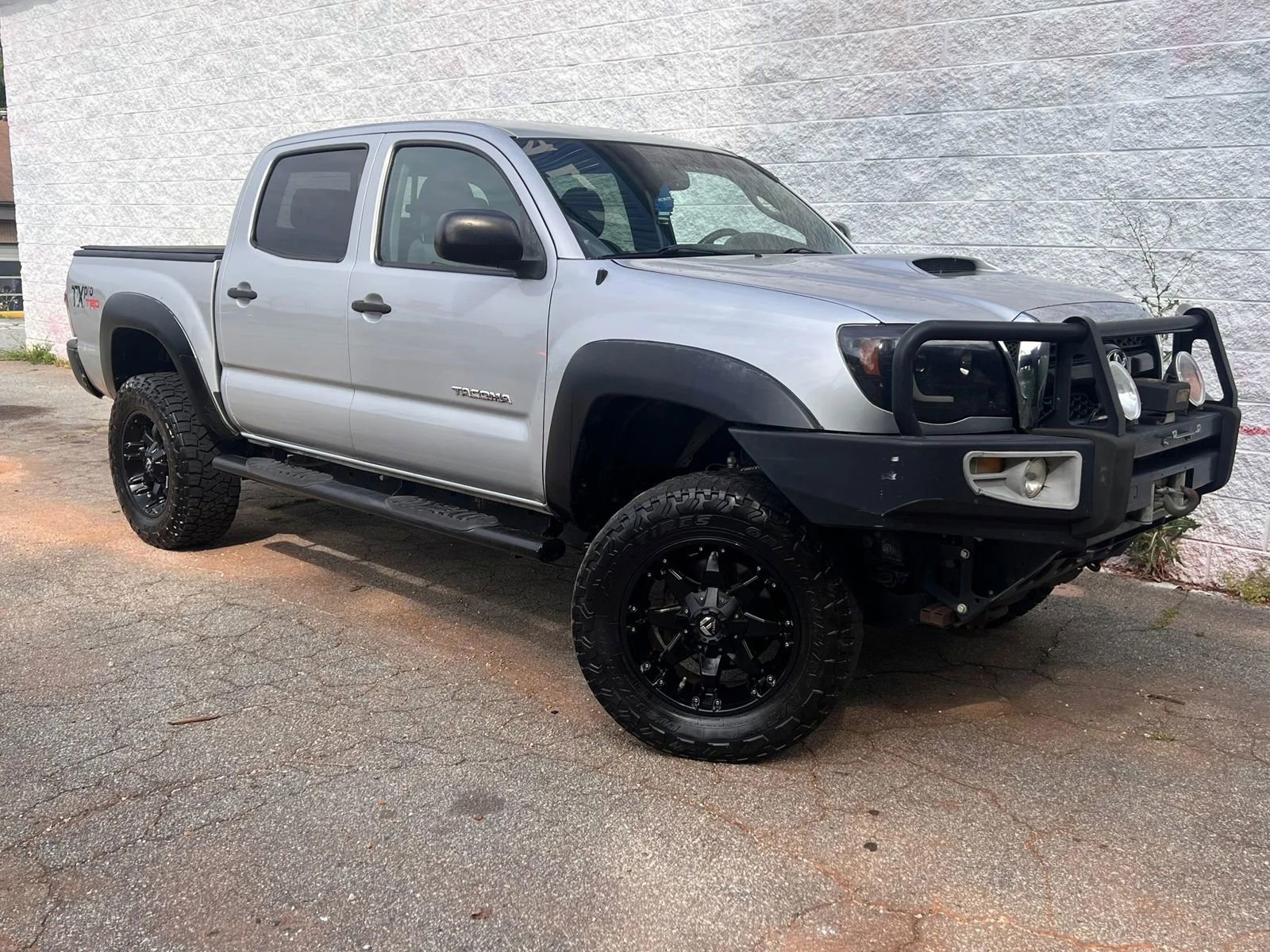 Used 2011 Toyota Tacoma 4x4 Double Cab w/ TRD Off-Road Pkg image 1
