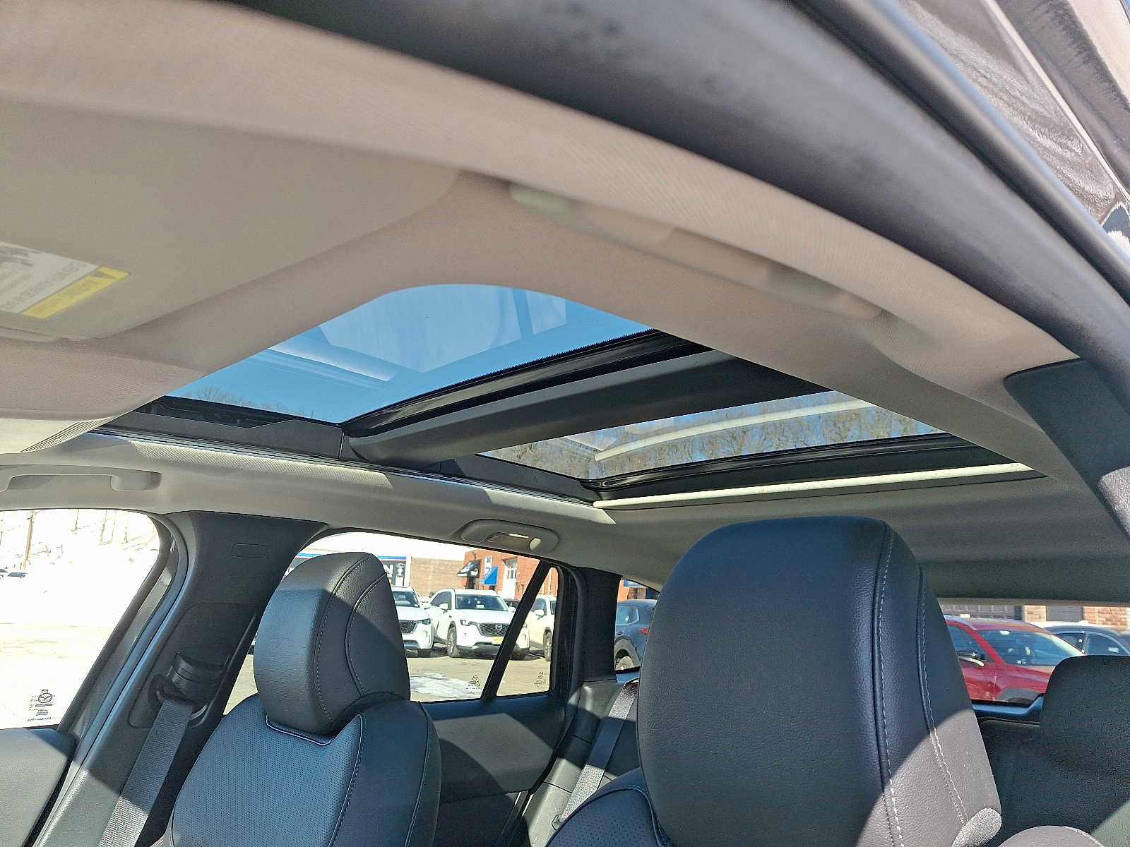 Certified 2025 MAZDA CX-50 AWD 2.5 S w/ Weather Package image 15