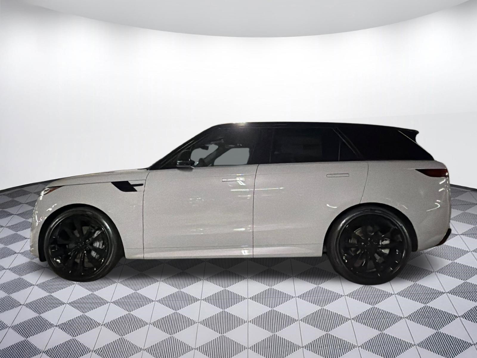 New 2026 Land Rover Range Rover Sport Dynamic SE AWD/4WD image 2