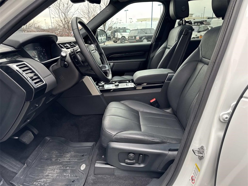 Certified 2018 Land Rover Discovery HSE image 20