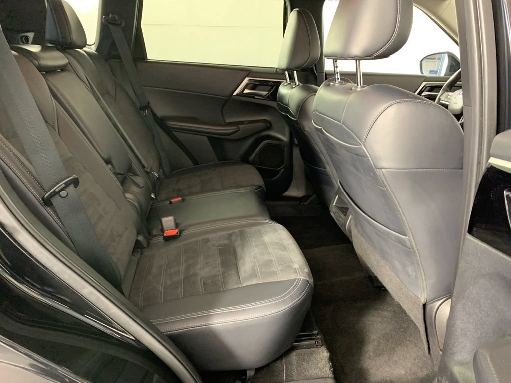 Used 2024 Mitsubishi Outlander SE FWD image 38