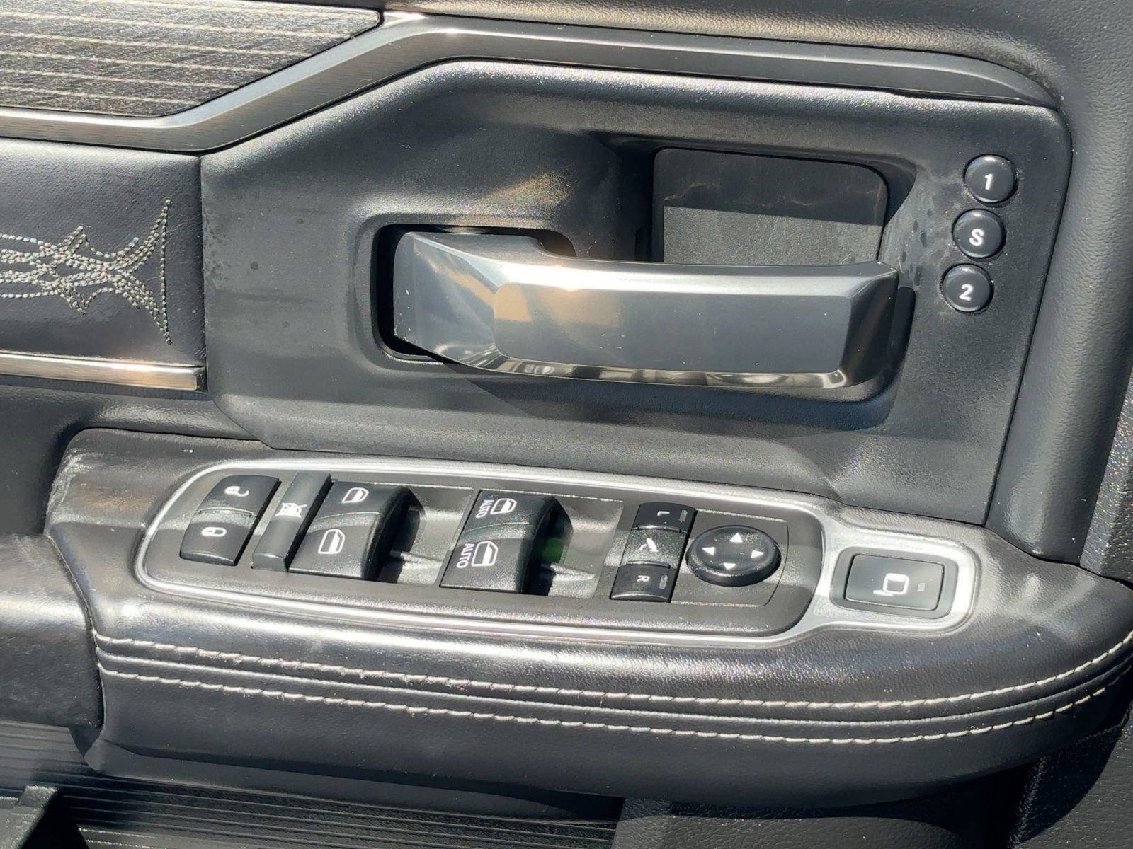 Used 2021 RAM 3500 Limited image 13